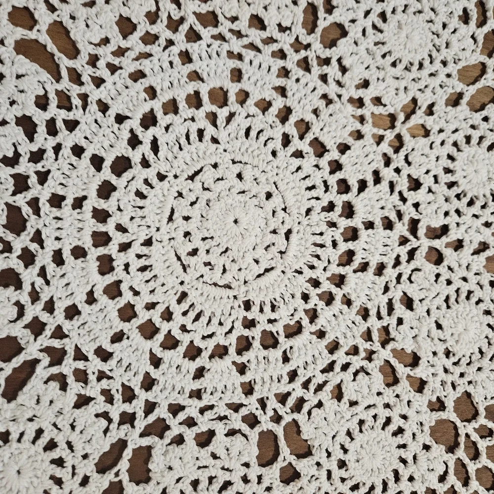 Handmade Crochet Flower Wall Decor Hancrafted Doily Retro Round White Placemat